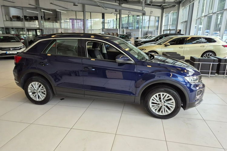 Volkswagen T-Roc Full ASO Rok Gwarancji Autoryzowany Dealer VAT 23% zdjęcie 4