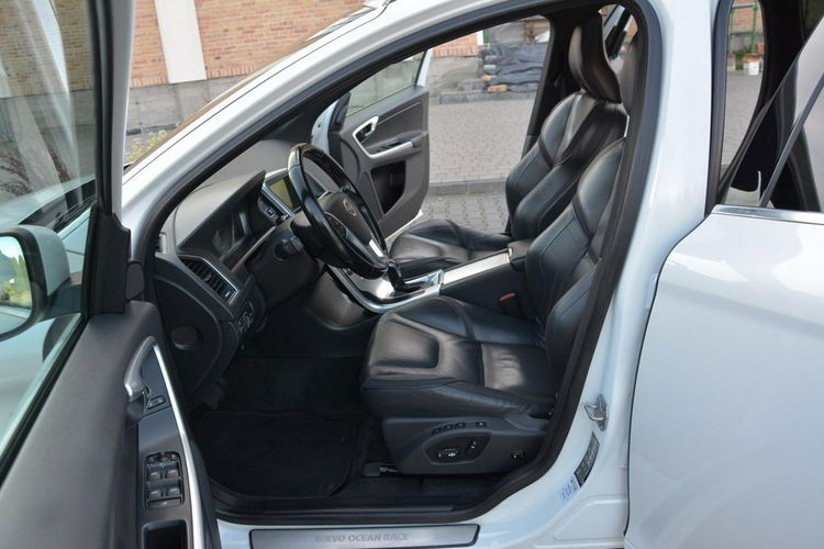 XC 60 Biała Perła Ocean Virtual Xenon Skóry Panorama Ledy Navi ASO Volvo zdjęcie 20