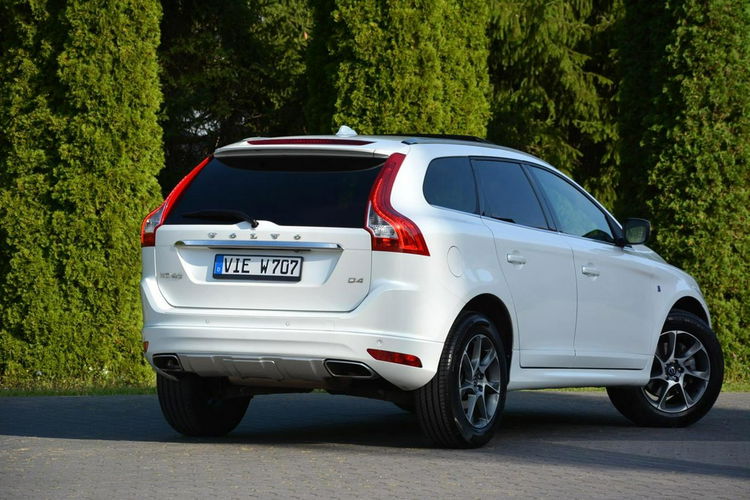 XC 60 Biała Perła Ocean Virtual Xenon Skóry Panorama Ledy Navi ASO Volvo zdjęcie 6
