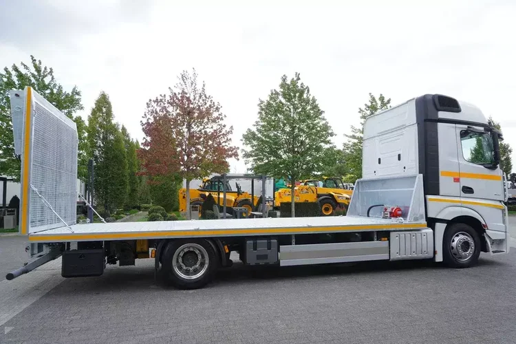 Mercedes Actros 1840 / NOWA ocynkowana laweta 9.2 m / kab. sypialna zdjęcie 12