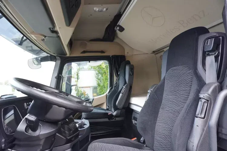 Mercedes Actros 1840 / NOWA ocynkowana laweta 9.2 m / kab. sypialna zdjęcie 19