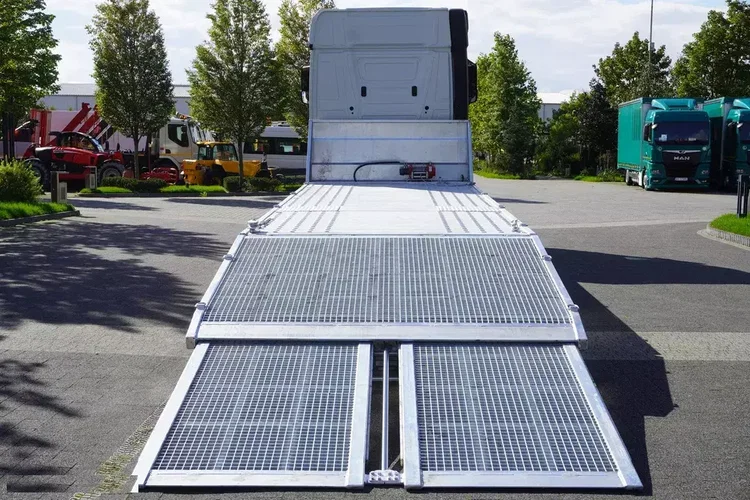 Mercedes Actros 1840 / NOWA ocynkowana laweta 9.2 m / kab. sypialna zdjęcie 2