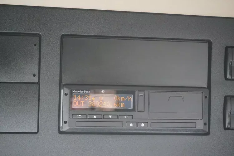 Mercedes Actros 1840 / NOWA ocynkowana laweta 9.2 m / kab. sypialna zdjęcie 21