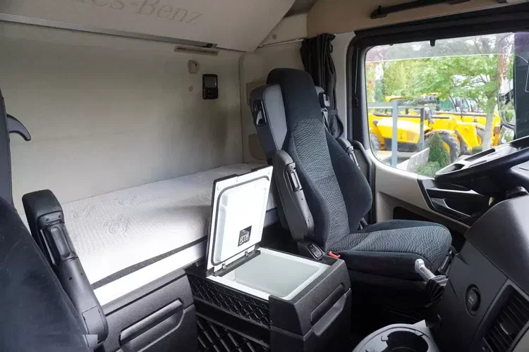 Mercedes Actros 1840 / NOWA ocynkowana laweta 9.2 m / kab. sypialna zdjęcie 26