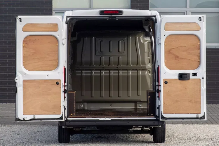 Peugeot Boxer L3H2 140KM Furgon 2.2 BlueHDI zdjęcie 6