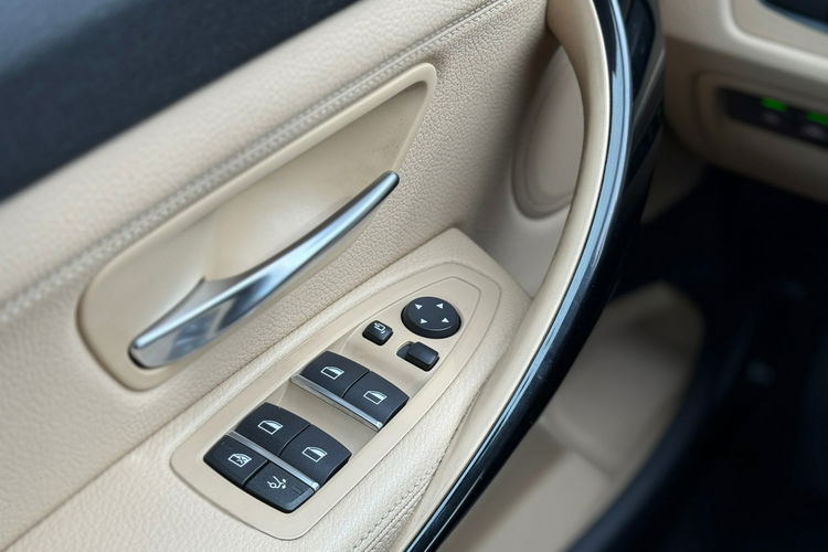 BMW 3GT 320i High Executive zdjęcie 22