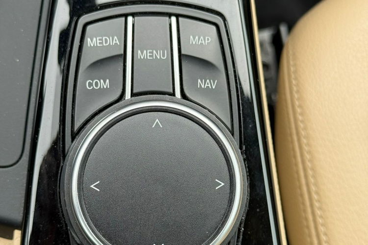 BMW 3GT 320i High Executive zdjęcie 33