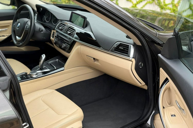 BMW 3GT 320i High Executive zdjęcie 8