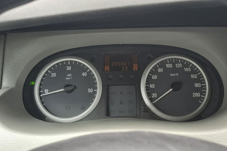 Opel Vivaro 2.0 dCi 8-osobowy / Bezwypadkowy / ZADBANY zdjęcie 9