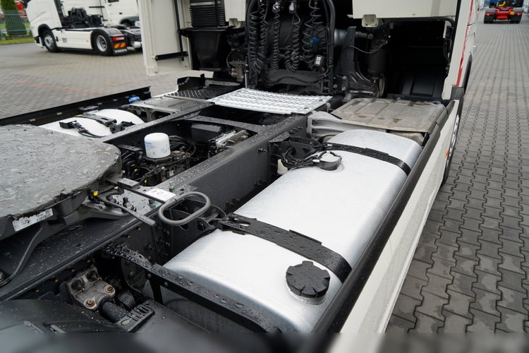 Volvo FH 500 / I-SAVE / KLIMATYZACJA POSTOJOWA / 2021 ROK / PO KONTRAKCIE SERWISOWYM zdjęcie 16