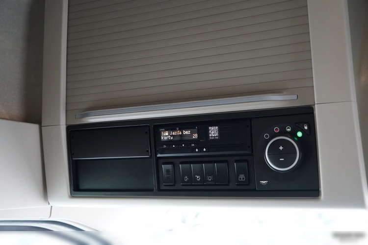 Volvo FH 500 / I-SAVE / KLIMATYZACJA POSTOJOWA / 2021 ROK / PO KONTRAKCIE SERWISOWYM zdjęcie 34