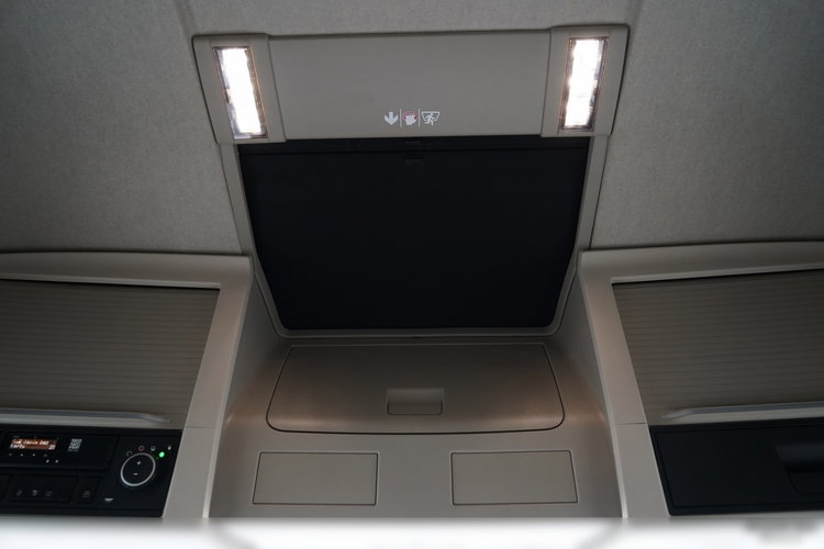 Volvo FH 500 / I-SAVE / KLIMATYZACJA POSTOJOWA / 2021 ROK / PO KONTRAKCIE SERWISOWYM zdjęcie 35