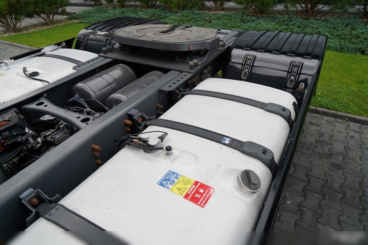 Scania S 500 / RETARDER / KLIMATYZACJA POSTOJOWA / NAVI / PO KONTRAKCIE SERWISOWYM zdjęcie 12