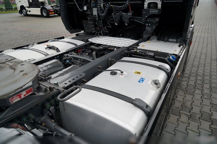 Scania S 500 / RETARDER / KLIMATYZACJA POSTOJOWA / NAVI / PO KONTRAKCIE SERWISOWYM zdjęcie 16