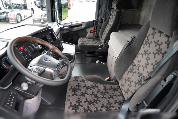 Scania S 500 / RETARDER / KLIMATYZACJA POSTOJOWA / NAVI / PO KONTRAKCIE SERWISOWYM zdjęcie 19