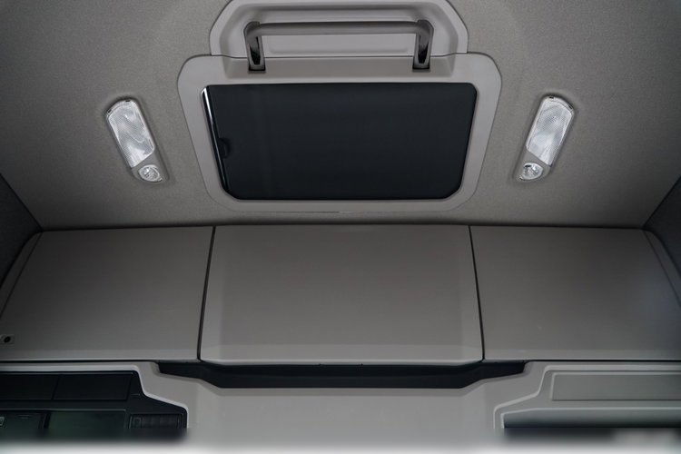 Scania S 500 / RETARDER / KLIMATYZACJA POSTOJOWA / NAVI / PO KONTRAKCIE SERWISOWYM zdjęcie 29