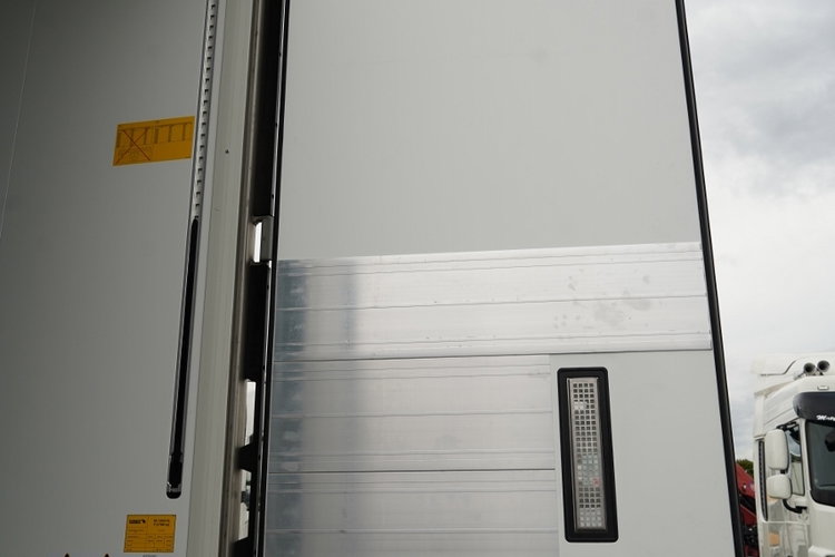 SCHMITZ / CHŁODNIA / THERMO KING SLX 300 / DOPPELSTOCK / 2025 ROK / zdjęcie 15