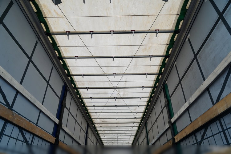 Wielton / FIRANKA / STANDARD / OŚ PODNOSZONA / PLANDEKA ZBROJONA zdjęcie 18