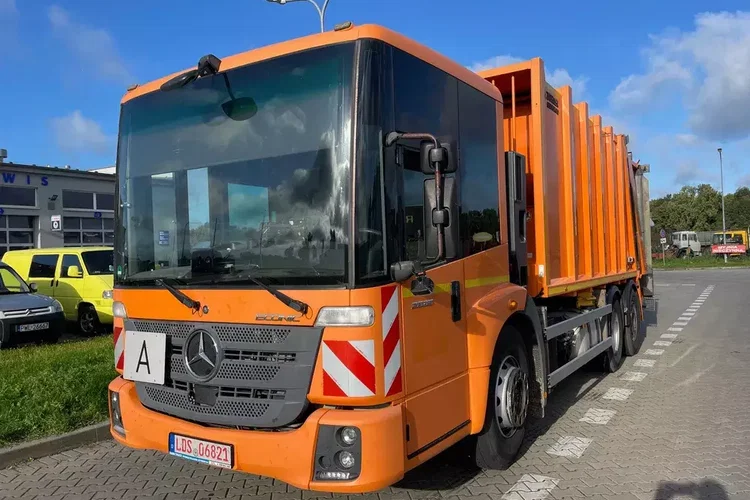 Mercedes MB ECONIC 1835 ŚMIECIARKA ZOLLER MEDIUM X2 zdjęcie 1