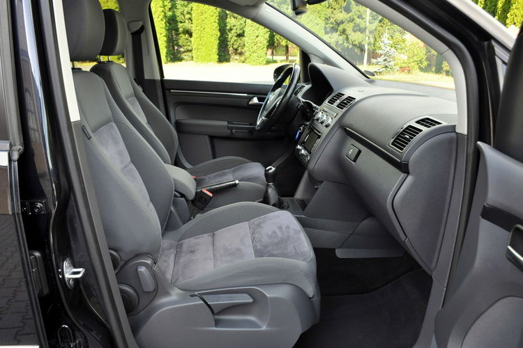 Volkswagen Touran 2.0TDI(140KM) Lift Duża Navi Panorama Alcantara Chrom Reling Alu16"ASO zdjęcie 17