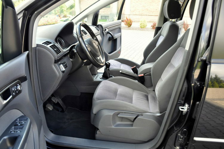 Volkswagen Touran 2.0TDI(140KM) Lift Duża Navi Panorama Alcantara Chrom Reling Alu16"ASO zdjęcie 21