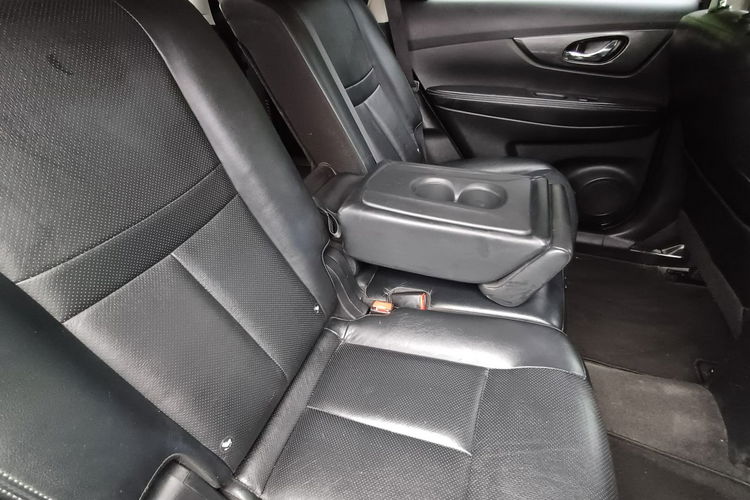 Nissan X-Trail zadbany, bardzo bogata wersja, 7 MIEJSCOWY zdjęcie 22