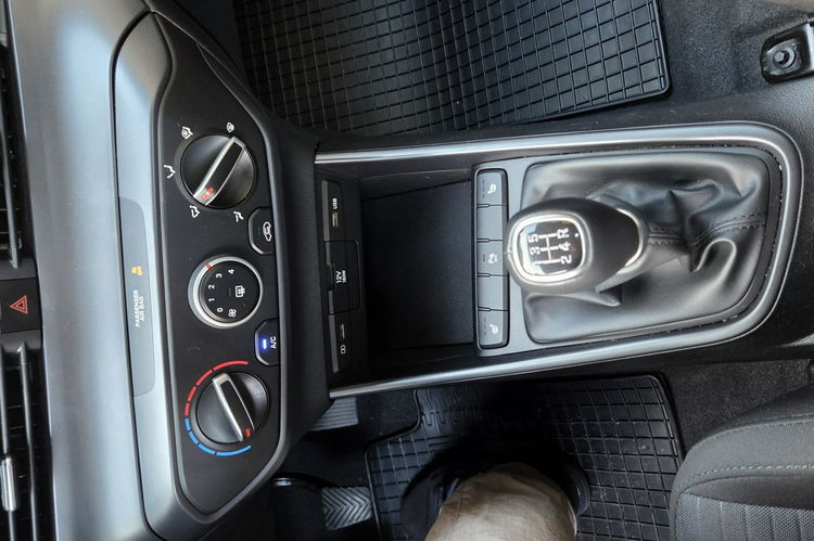 Hyundai i20 1.2 MPI 84KM, MODERN, Salon PL. Bezwypadkowy, Bogate wyposażenie , zdjęcie 18