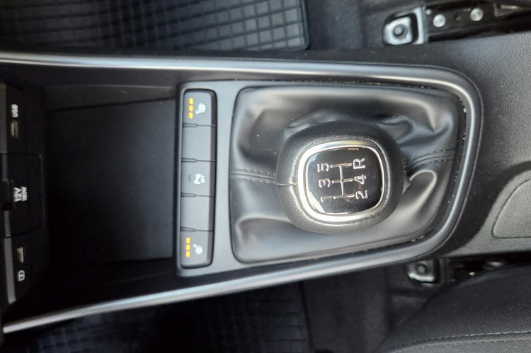 Hyundai i20 1.2 MPI 84KM, MODERN, Salon PL. Bezwypadkowy, Bogate wyposażenie , zdjęcie 19