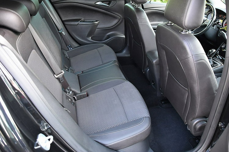 Opel Astra 1.4T 150Km Led Pół-Skóra Navi Kamera Gwarancja zdjęcie 11