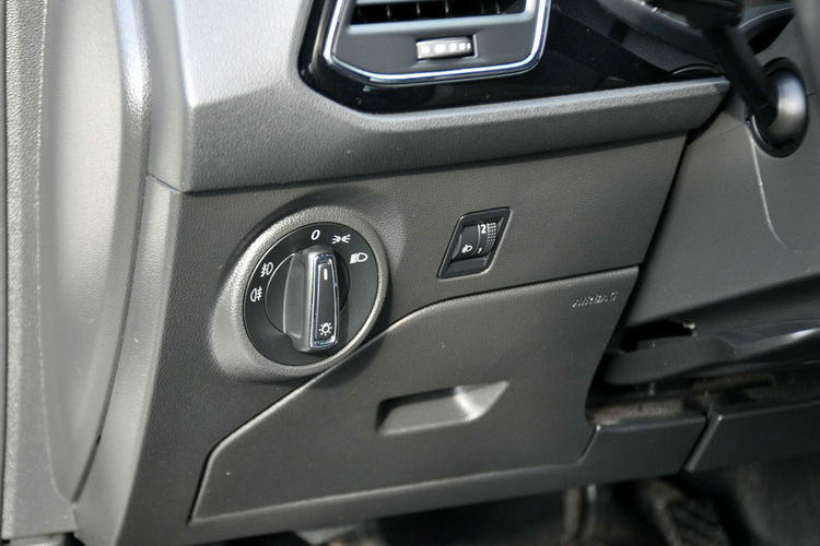 Seat Leon 1.6TDI(110KM) Biały Duża Navi Welur 2xParktronik I Wł Alu16"ASO zdjęcie 35