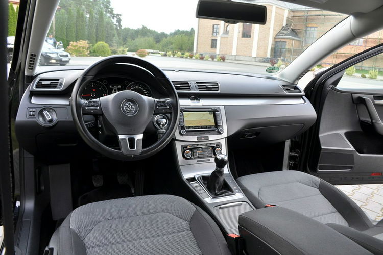 Volkswagen Passat 2.0TDI(140KM) Duża Navi Klimatronik El.Fotel Welur Reling Alu17"ASO VW zdjęcie 29