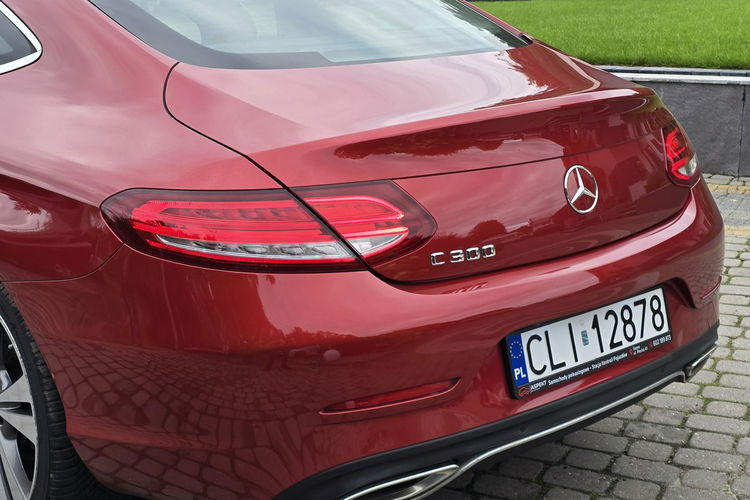 Mercedes C 300 C300 245KM Coupe / Bezwypadkowa / ZADBANA zdjęcie 18