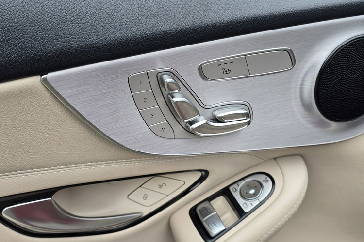 Mercedes C 300 C300 245KM Coupe / Bezwypadkowa / ZADBANA zdjęcie 8