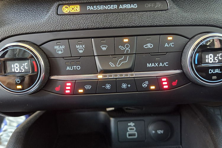 Ford Focus 1.5Ecoblue VAT 23% TITANIUM Automat Oryginał Lakier Pełny Serwis ASO zdjęcie 29