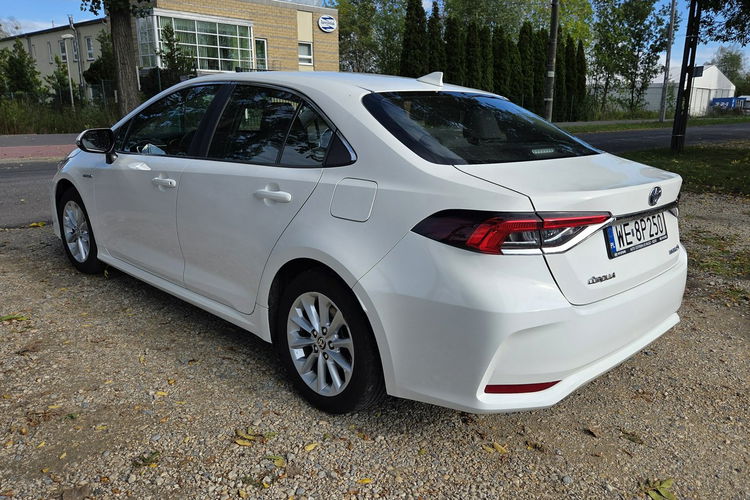 Toyota Corolla 1.8HSD LPG 122KM Bezwypadkowy Bardzo ładna Vat 23% zdjęcie 5