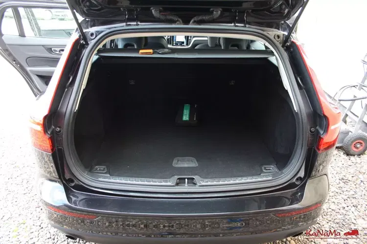 Volvo v60 zdjęcie 18