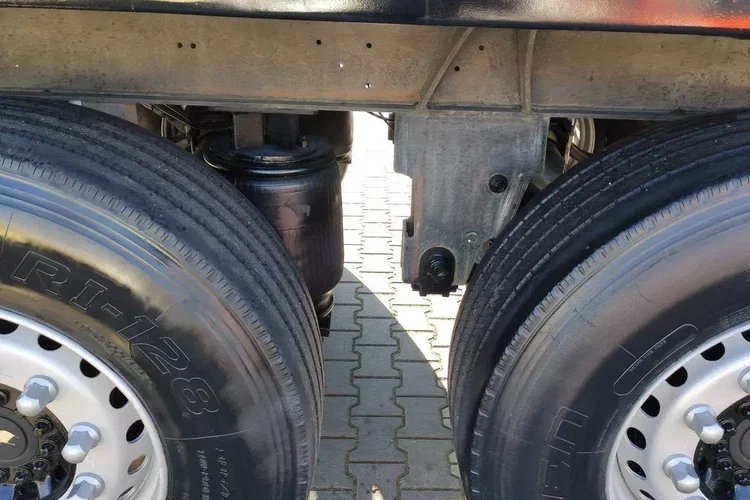 Schmitz Ciężarowa 2-osiowa na poduszkach Tandem Stan Unikat zdjęcie 12