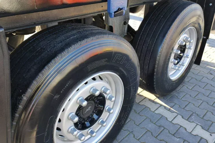 Schmitz Ciężarowa 2-osiowa na poduszkach Tandem Stan Unikat zdjęcie 13