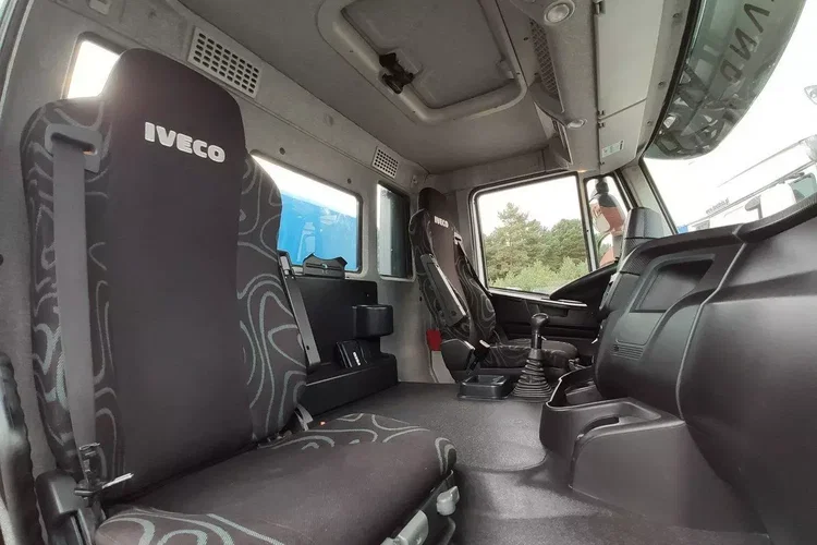 Iveco Trakker 360 EEV Manual 6x4 Wywrot 3-stronny Hydroburta Bok i Tył zdjęcie 39