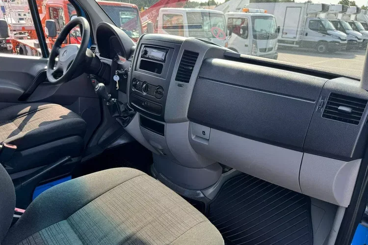 Mercedes Sprinter zdjęcie 33