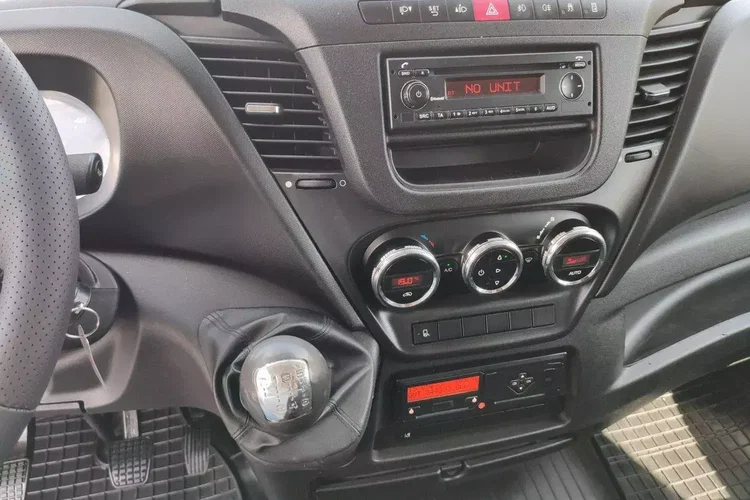 Iveco Daily 50C15 V zdjęcie 22