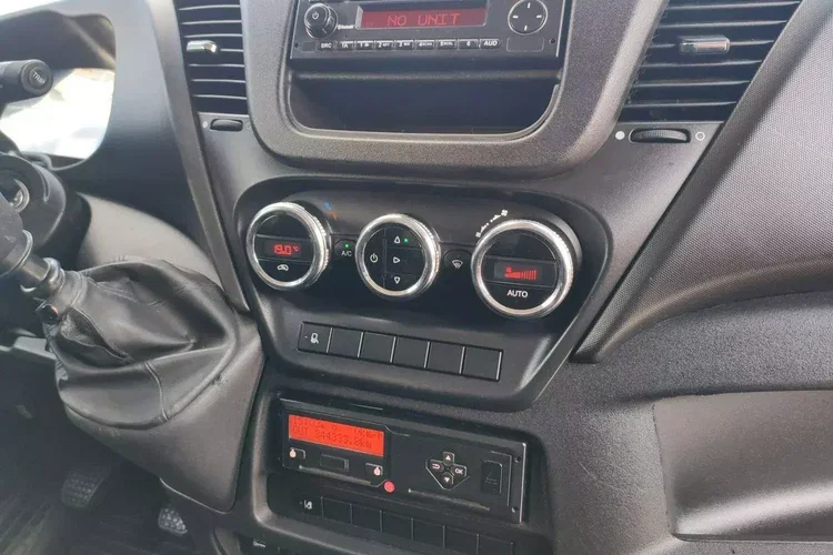 Iveco Daily 50C15 V zdjęcie 23