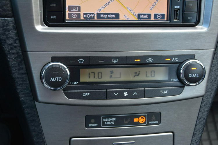 Toyota Avensis 1.8 VVT -i(147KM) Navi Kamera Klimatronic Oryginał z Niemiec ALU zdjęcie 24