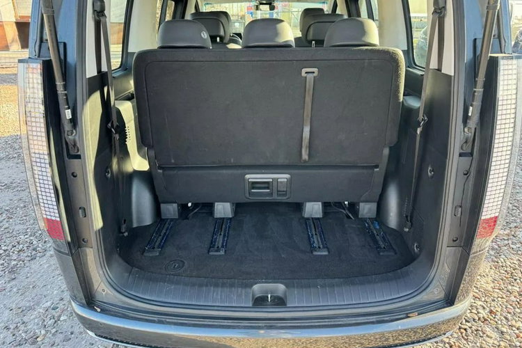 inny Hyundai Staria pierwszy egzemplarz w Polsce 179990zł netto + VAT zdjęcie 17