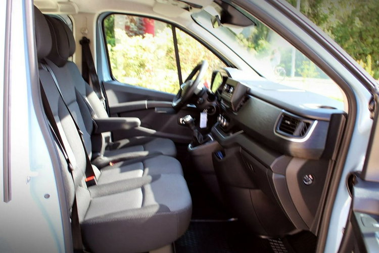 Trafic Renault Trafic L2H1 9 - osobowy zdjęcie 14
