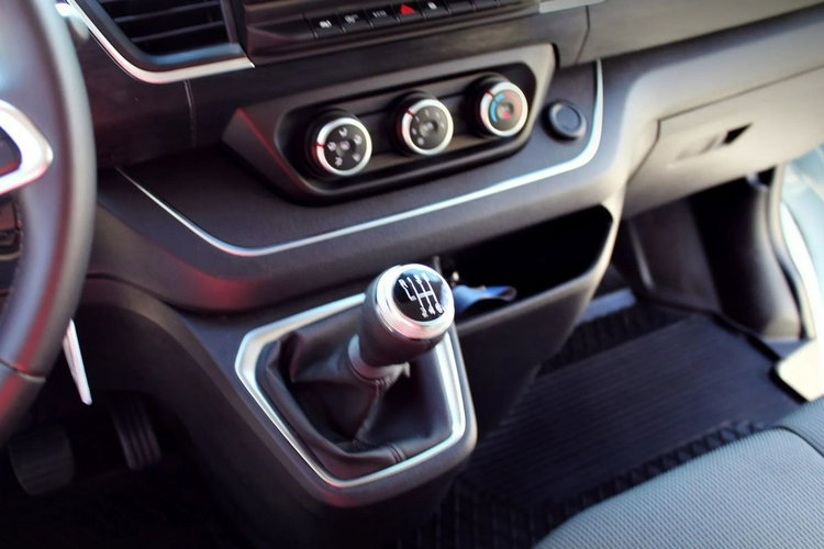 Trafic Renault Trafic L2H1 9 - osobowy zdjęcie 26