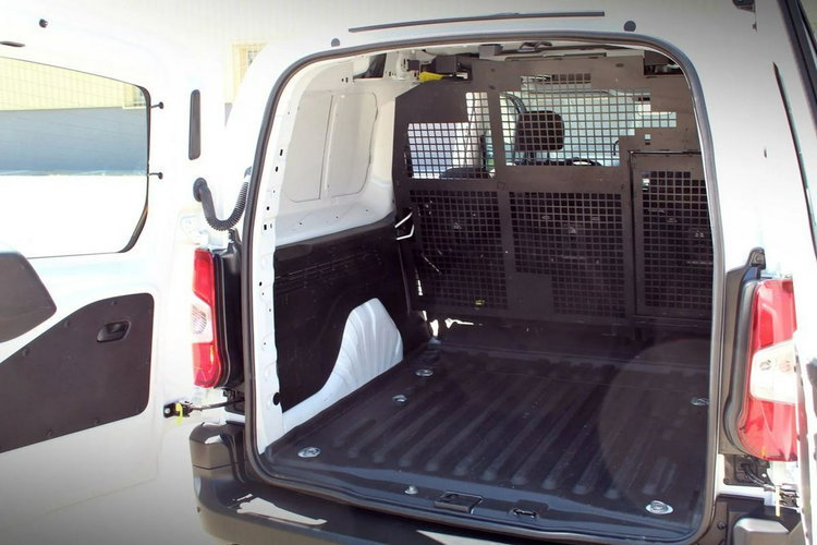 Fiat Doblo Long / L2 / Brygadówka / możliwość przesunięcia ściany grodziowej zdjęcie 19