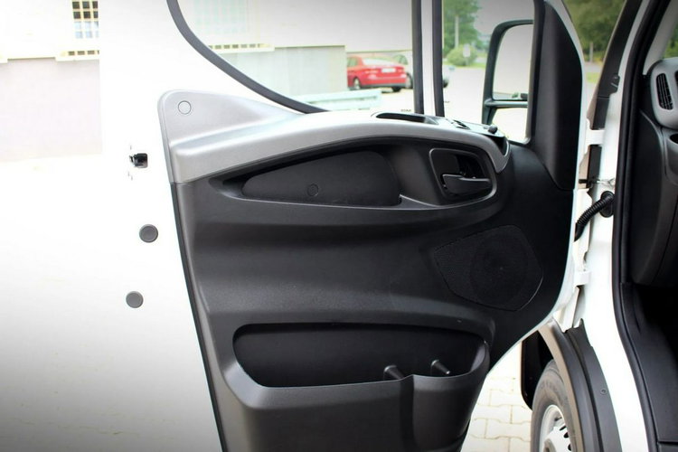 Daily 35S18 Iveco Daily 35S18 Himatic kontener 9eu palet + winda Dhollandia 750kg zdjęcie 15