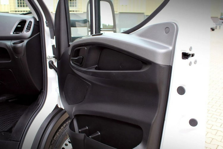 Daily 35S18 Iveco Daily 35S18 Himatic kontener 9eu palet + winda Dhollandia 750kg zdjęcie 25