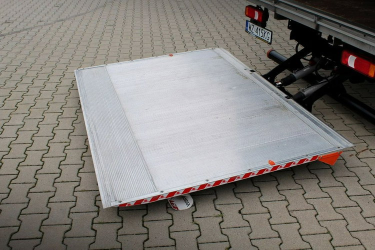 Daily 35S18 Iveco Daily 35S18 Himatic kontener 9eu palet + winda Dhollandia 750kg zdjęcie 31